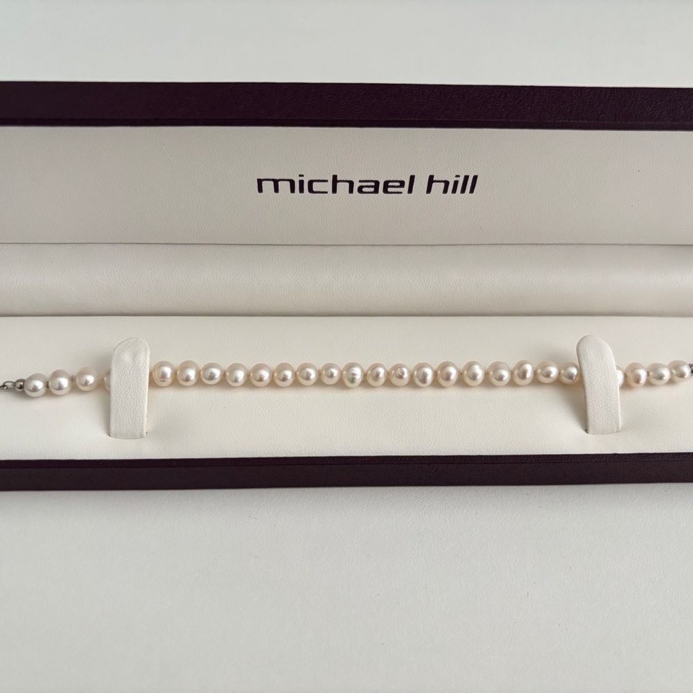 Michael Hill Pearl Bracelet